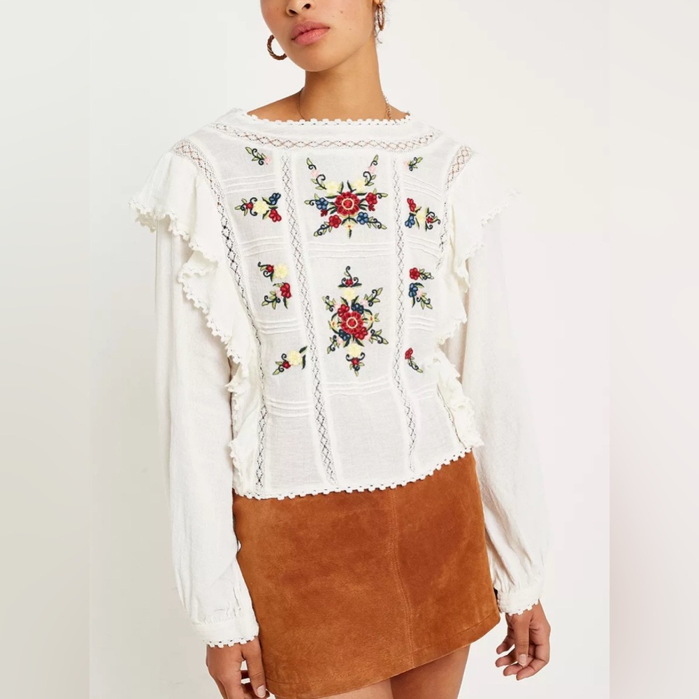FREE PEOPLE | women’s floral ruffle embroidered 100% cotton top size XS